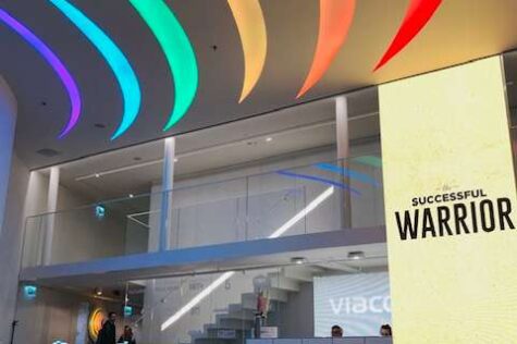 sufit z paczki w galerii